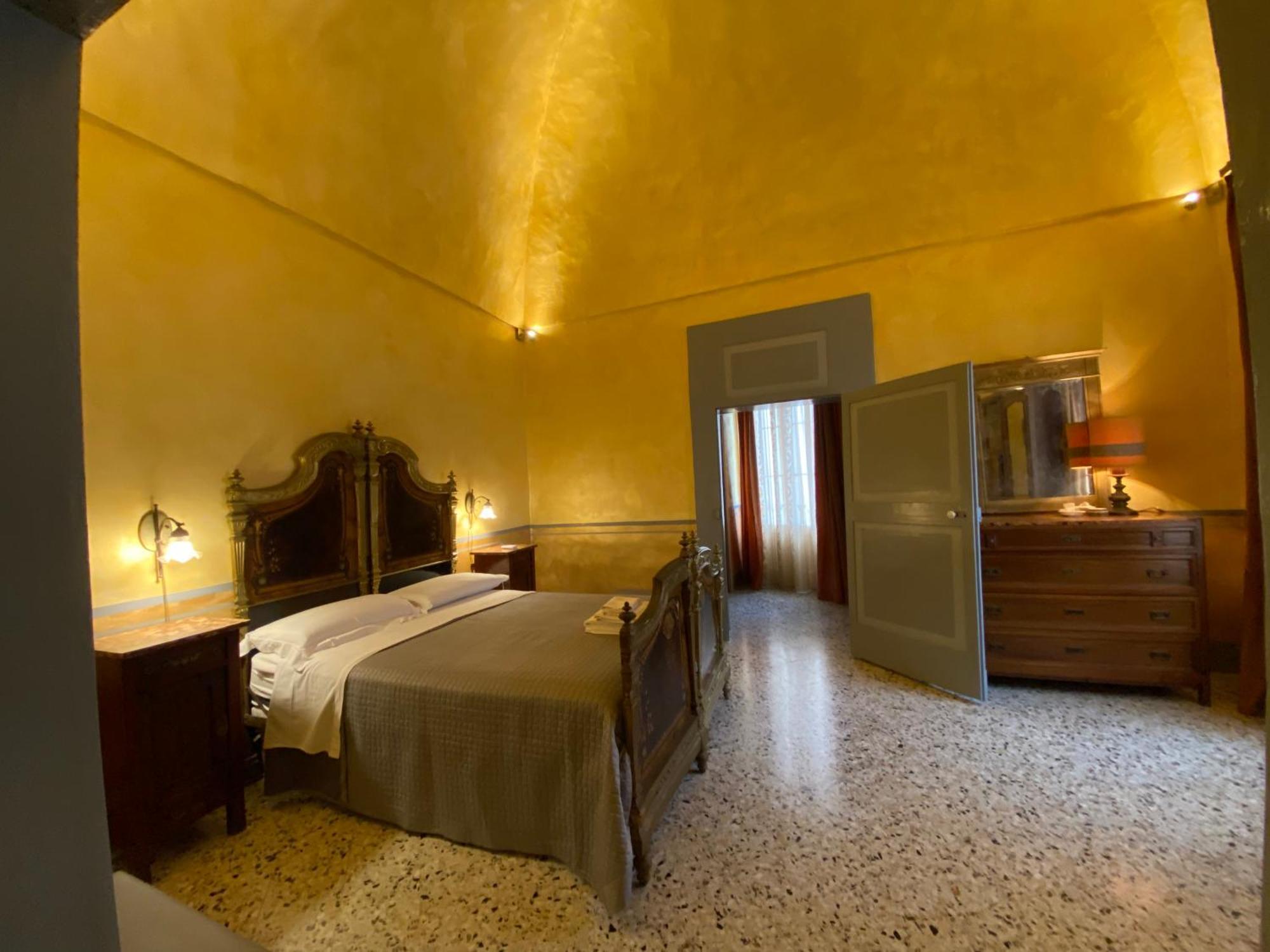 Palazzo De Carlo E Il Parco Dei 7 Pozzi Bed & Breakfast เลชเช ภายนอก รูปภาพ