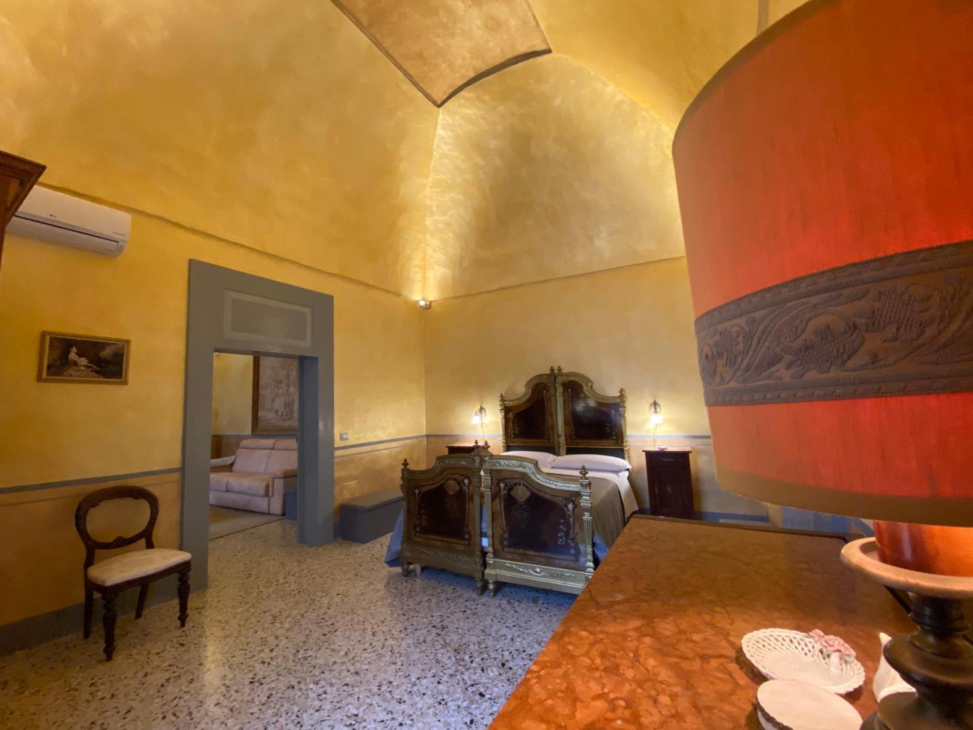 Palazzo De Carlo E Il Parco Dei 7 Pozzi Bed & Breakfast เลชเช ภายนอก รูปภาพ